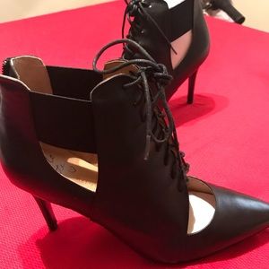 Banana Republic Lace Up Open Front Heels